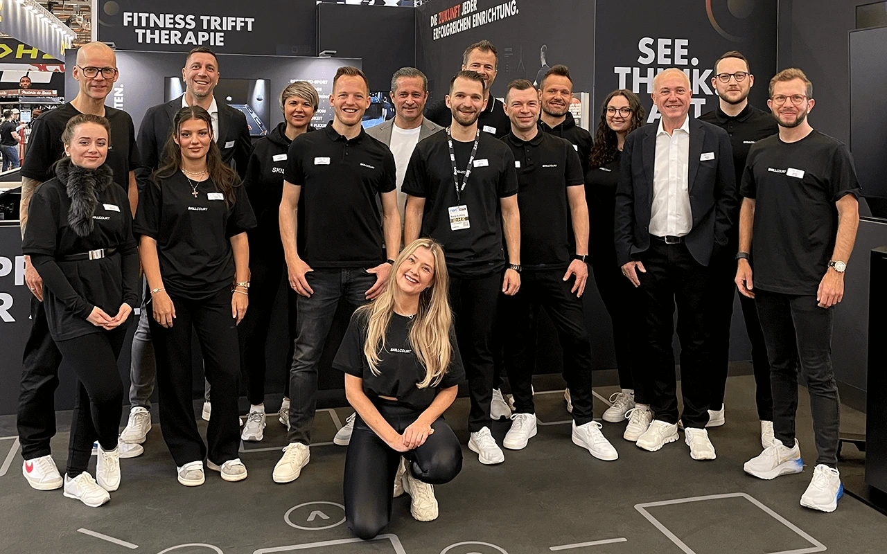 SKILLCOURT Mitarbeiter bei der Arbeit